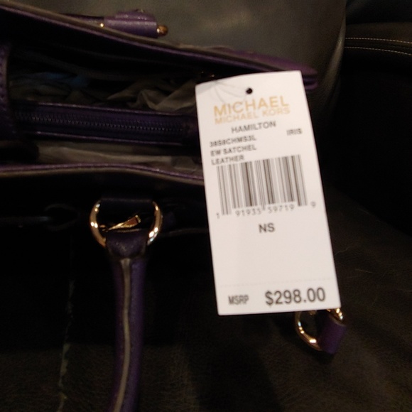 Michael Kors - Picture 3 of 4